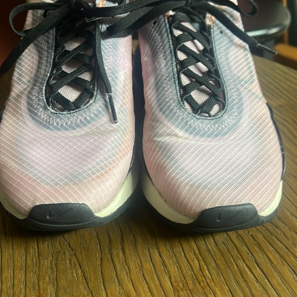 Nike Air Max 2090 pink and black. Used but Great condition! - Picture 3 of 16